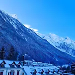 Centre - Vue Mont Blanc Chamonix Mont Blanc